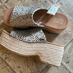 TOMS Black and White Spotted Platform Shoes